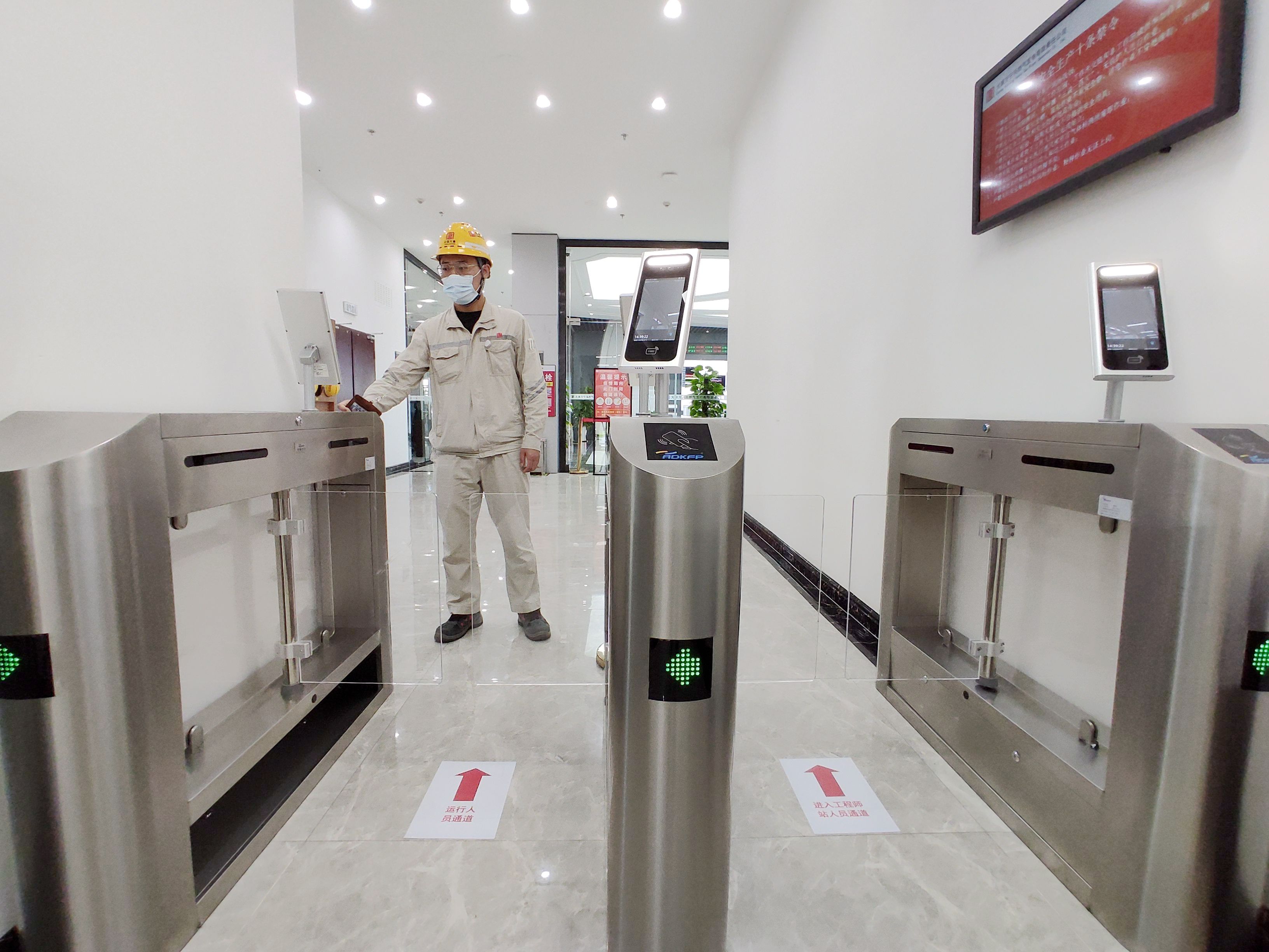 1661156892015040696.jpg 1661156892015040696.jpg