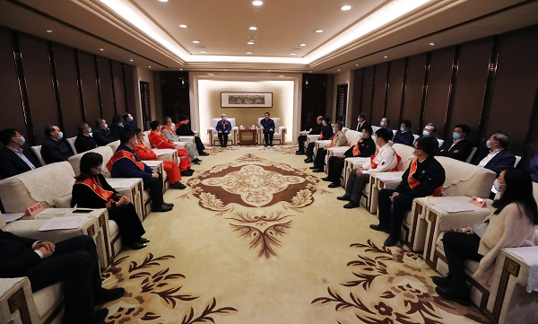 1676596516141090459.jpeg 27249603.jpeg