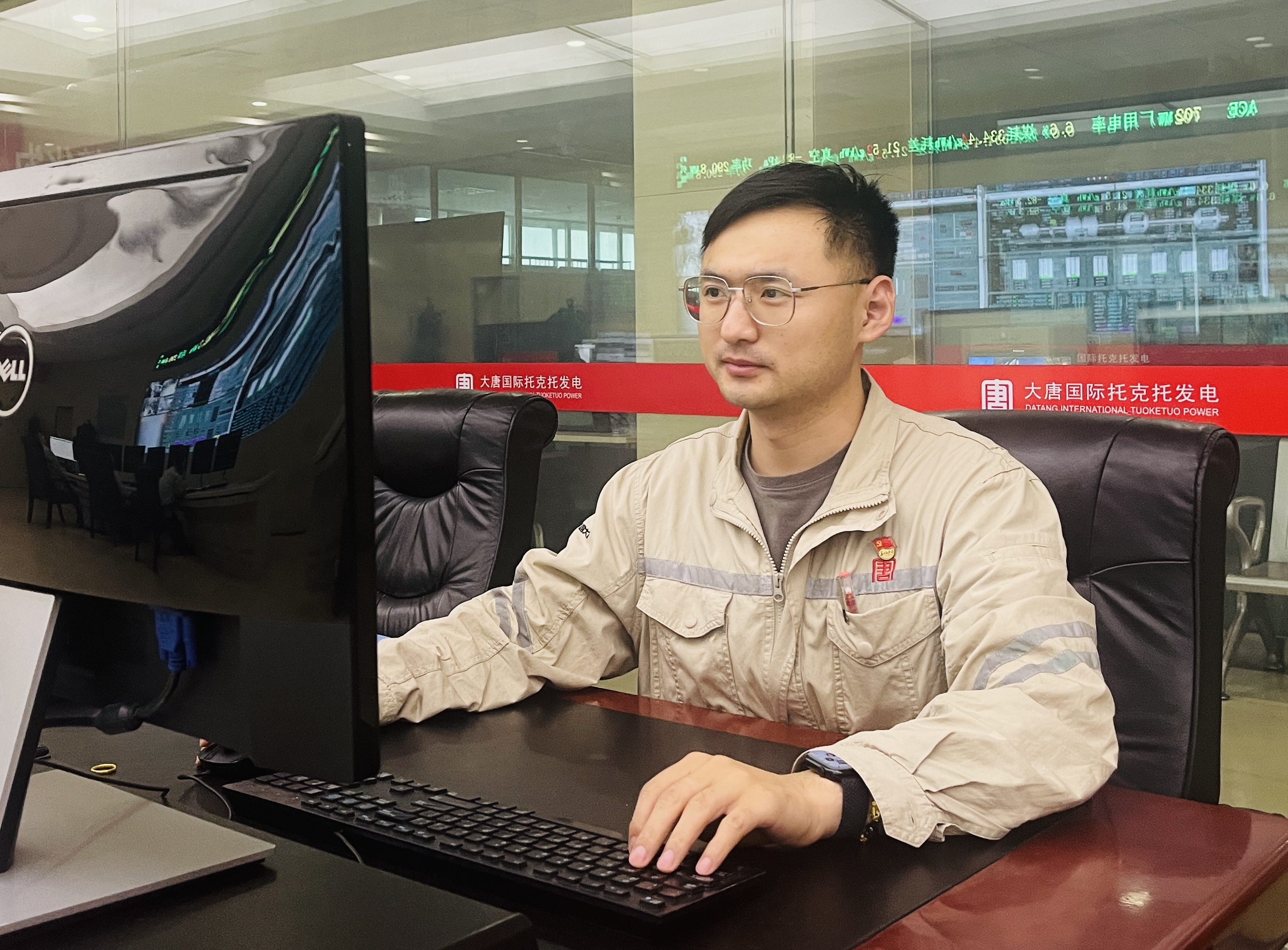 【大唐榜樣】張鵬飛：務(wù)實(shí)篤行 行穩(wěn)致遠(yuǎn).jpg