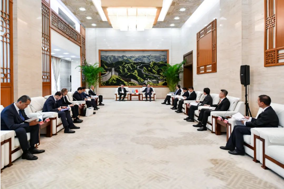 1697531898565082885.png 2.png